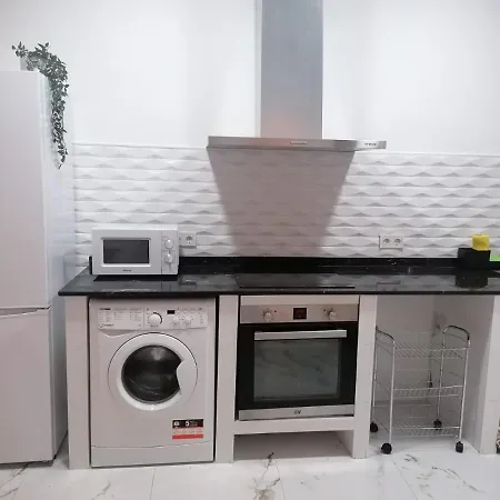 Living 2 Apartment *
