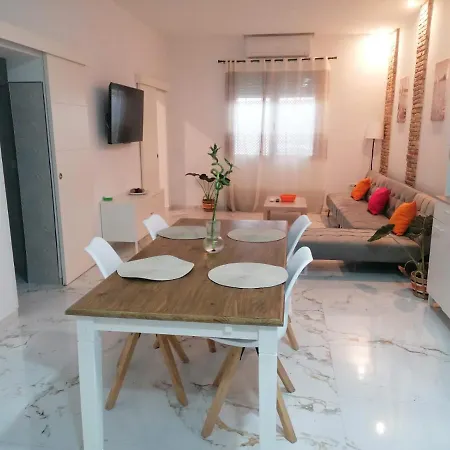 Apartment Living 2