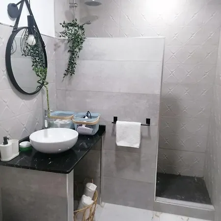 Living 2 Apartamento *
