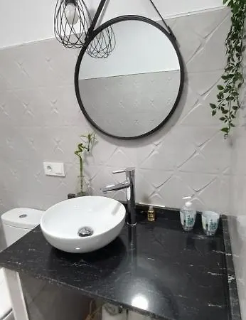 Living Апартаменти *